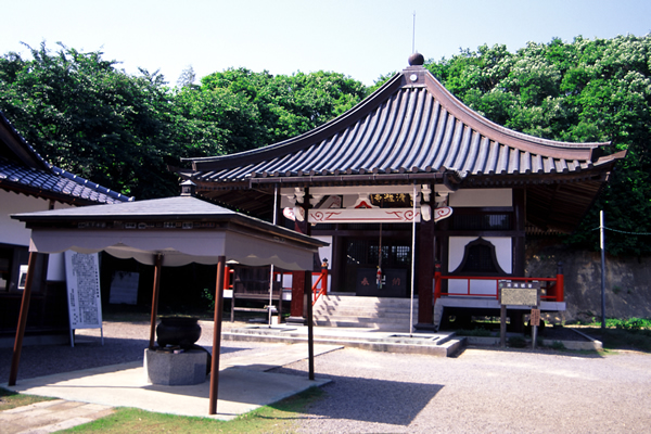 清滝寺の紹介