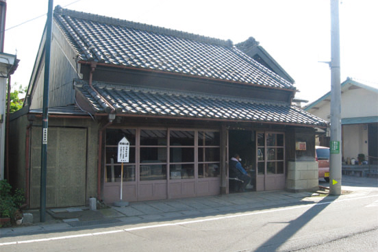 山中石材店の紹介