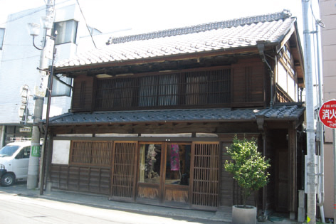 小倉商店の紹介