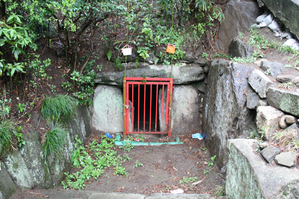 船玉古墳（ふなだまこふん）の紹介