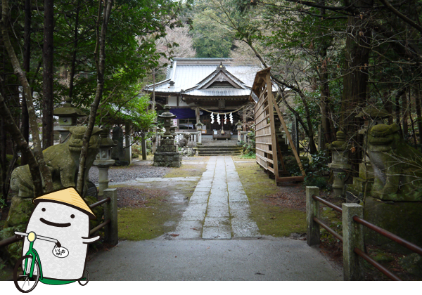 五所駒瀧神社(ごしょこまがたきじんじゃ)の紹介